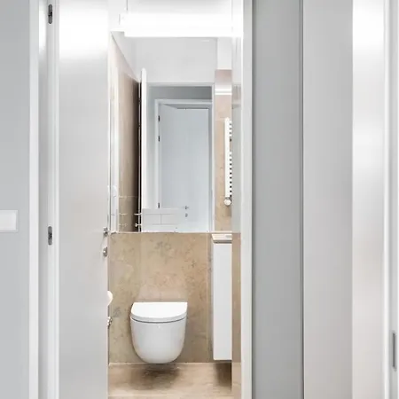 Joivy Marvelous 3-bed With Astonishing View And Terrace, Nearby St George Castle * Лиссабон