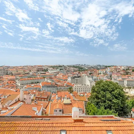 Guestready - Fantastic Flat Near S. Jorge Castle Lägenhet