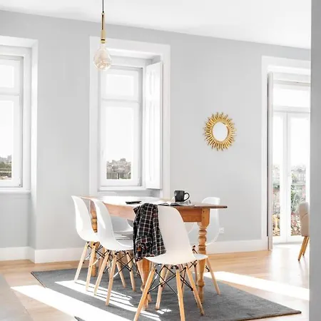 Joivy Marvelous 3-bed With Astonishing View And Terrace, Nearby St George Castle Daire Lisboa