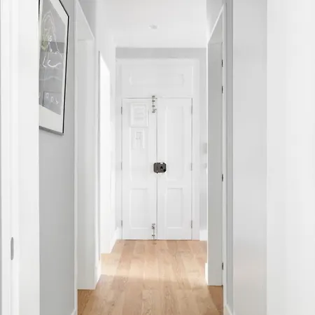 Joivy Marvelous 3-bed With Astonishing View And Terrace, Nearby St George Castle Daire Lisboa